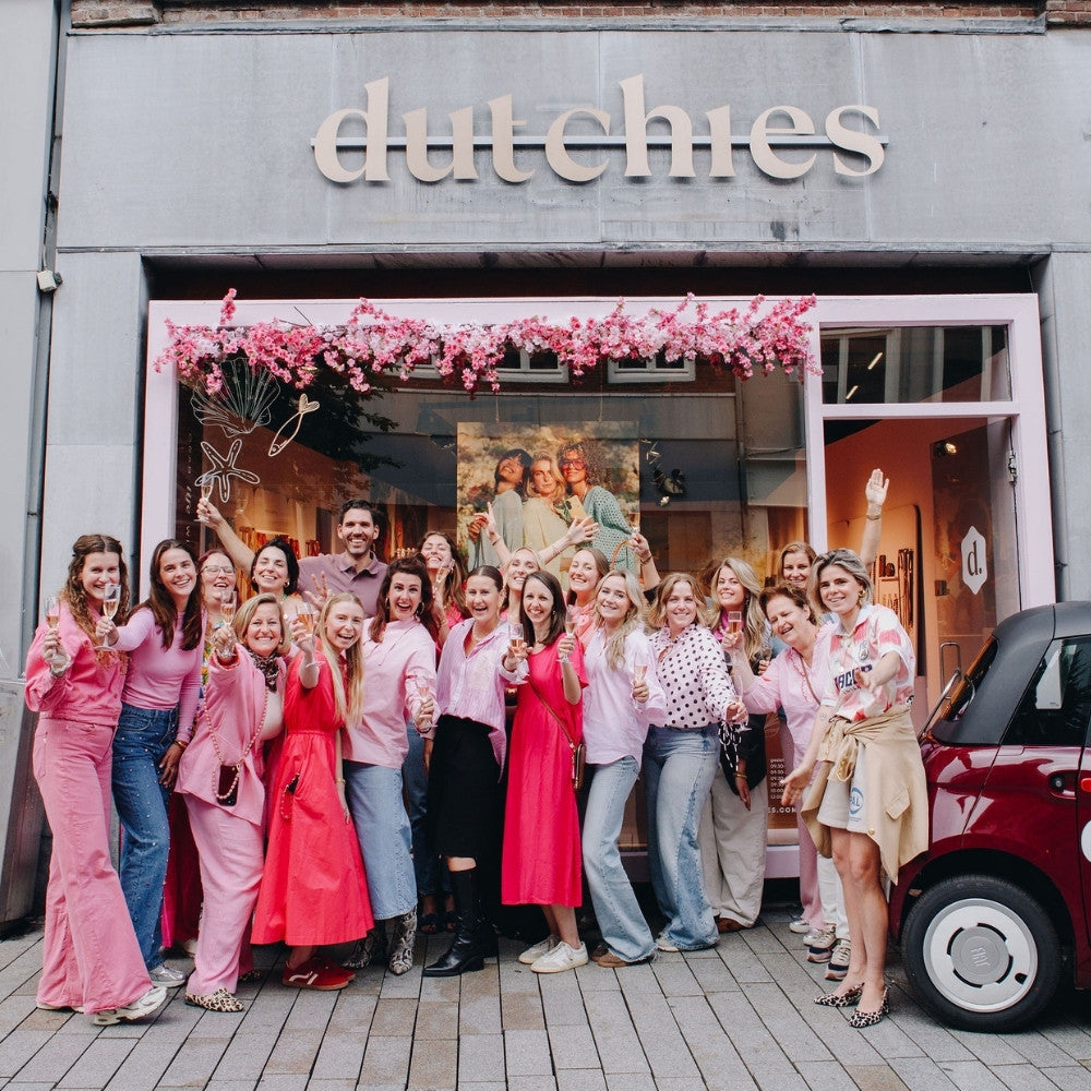 Hello Den Bosch! Our very first store is officially open! 🩷