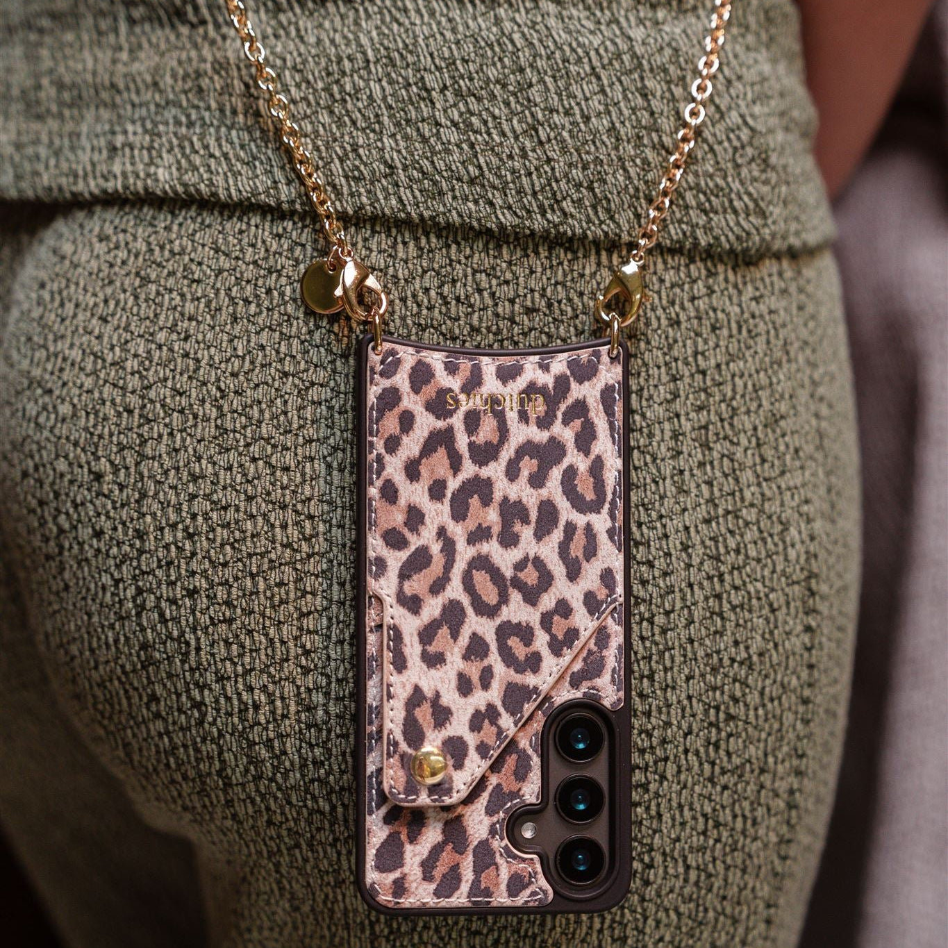 Telefoonketting | Spanish | Léo