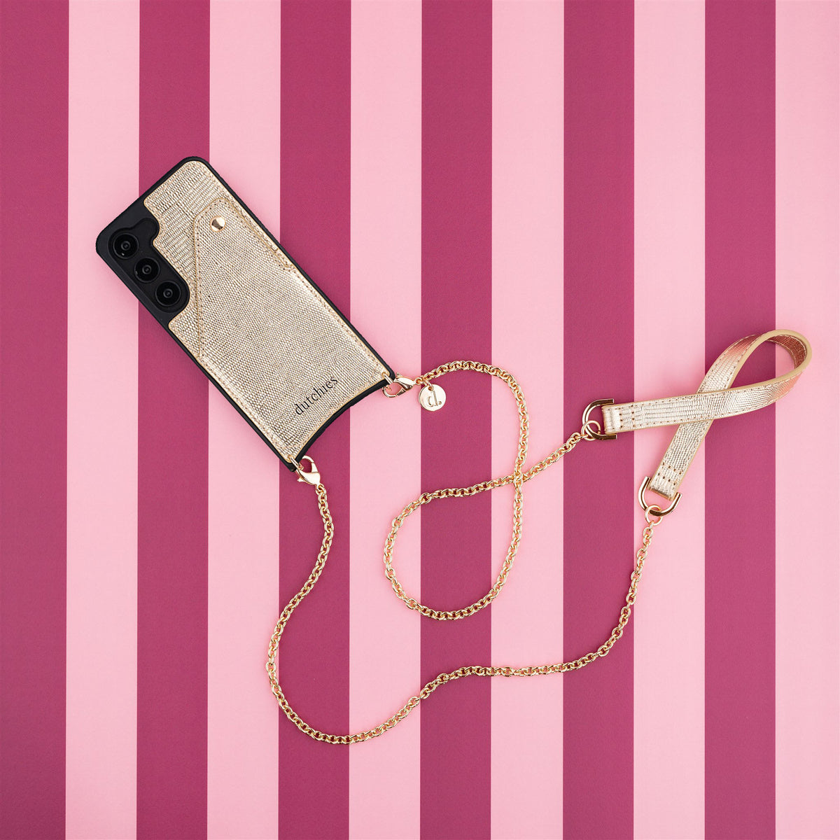 Spanish Chain Set | Samsung | Goldy - stylish phone case with chain on pink striped background.