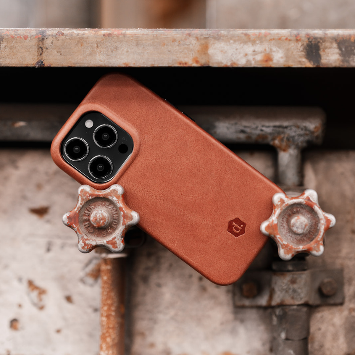 Funda compatible con Magsafe para iPhone | Hombres | Marrón | Cuero completo | Dutchies