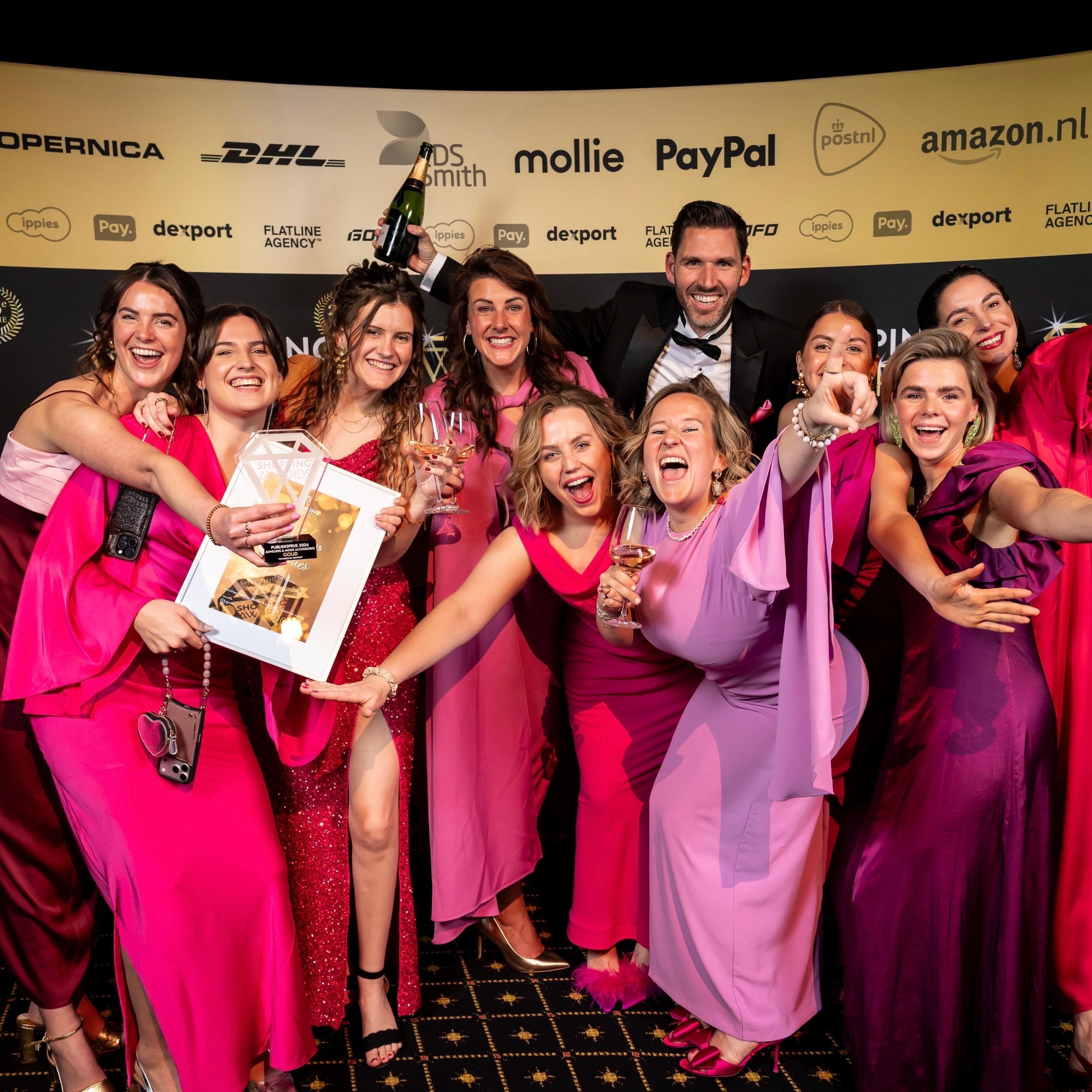 WE DID IT! We won the Shopping Awards! 🏆💖