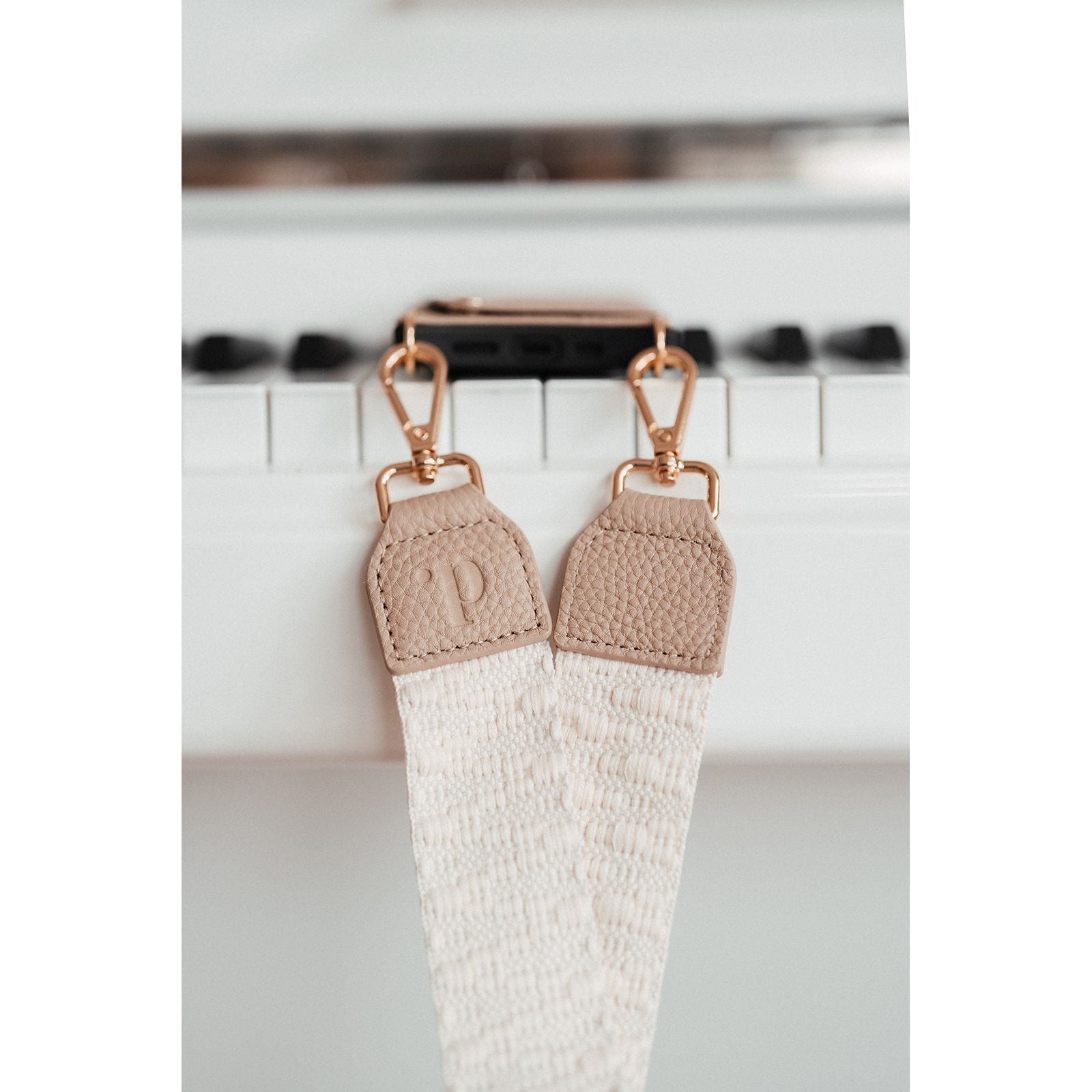 Latte Knit Strap | Beige Dutchies