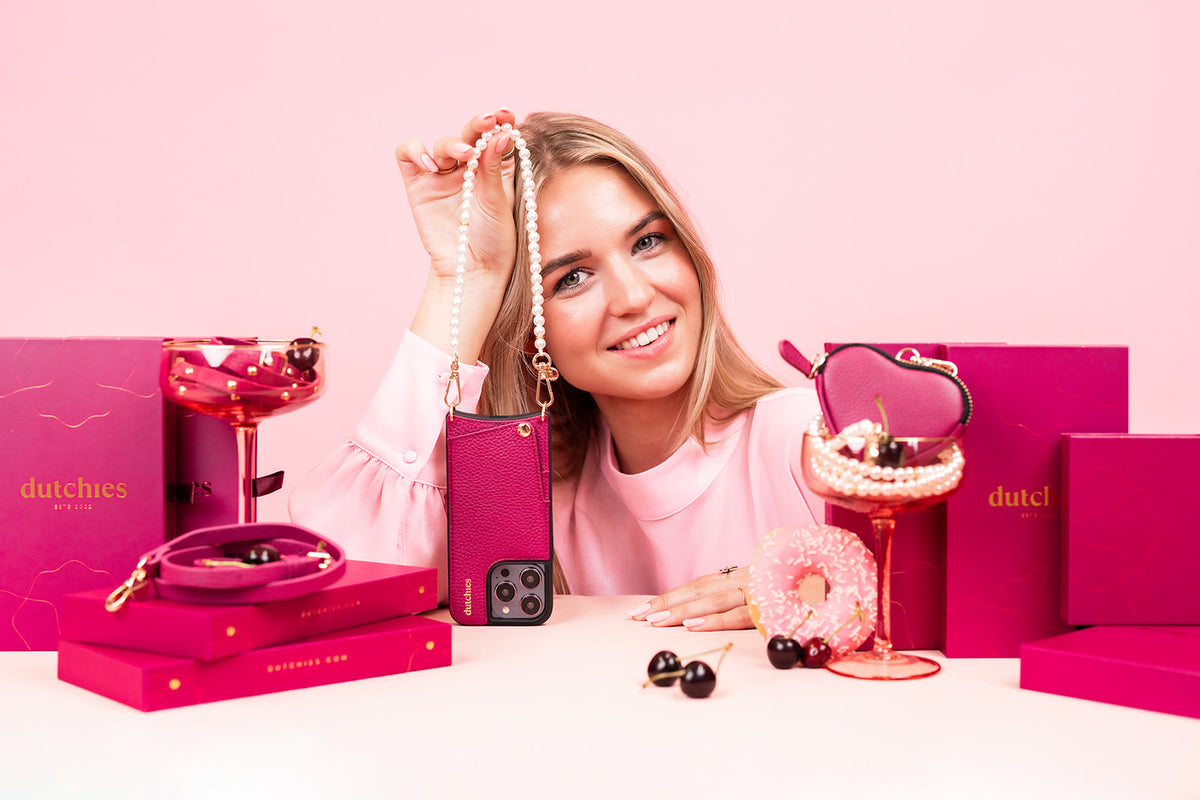 DUTCHIES • Telefoonhoesjes • Straps • Tasjes • Officiële Store