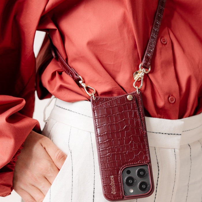 Classic set | iPhone | Burgundy - Elegant phone case with cardholder and strap for stylish convenience.