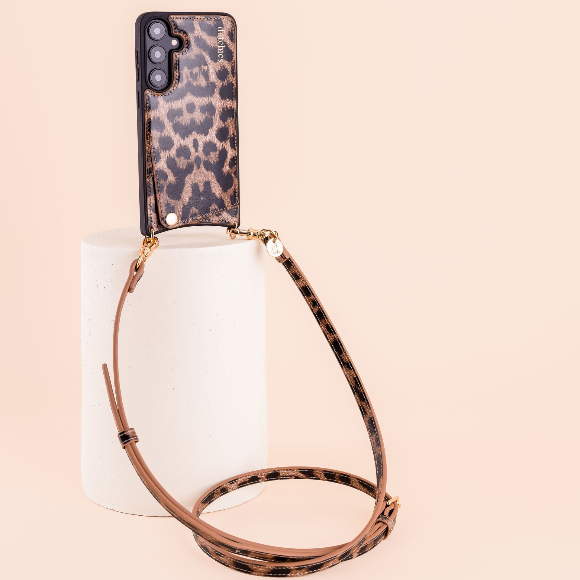 Classic set | Samsung | Leopard - Stylish leopard print phone case with slimline strap on display.