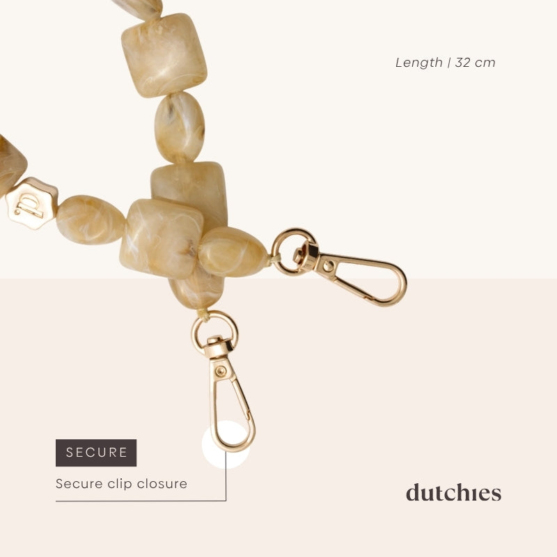 Secure clip closure for Charm Set | iPhone | Chocolate Brown | Robyn, trendy and practical accessory.