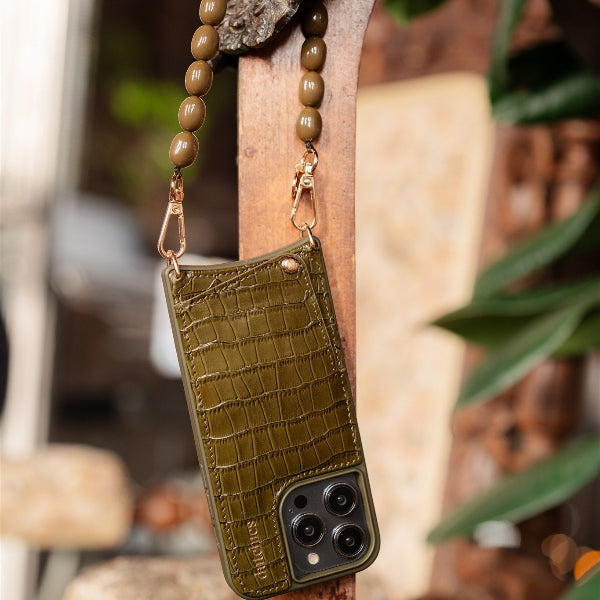 Phone Charm | Beaded | Arte: Beaded Green Mobile Phone Charm for iPhone & Samsung, stylish and elegant.